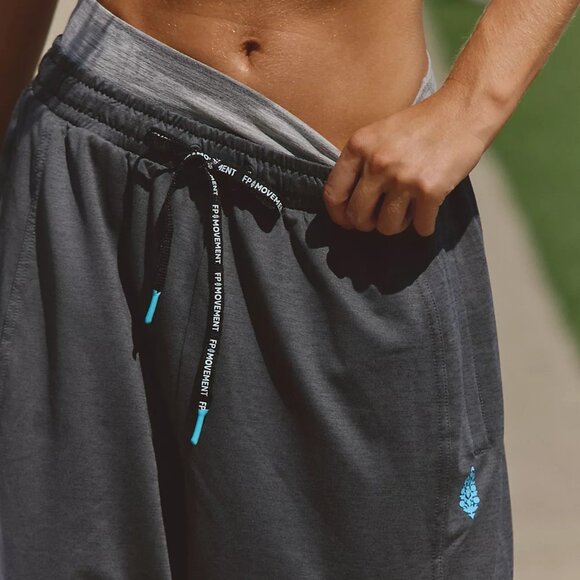 Get Heated Pants - Picture 4 of 5